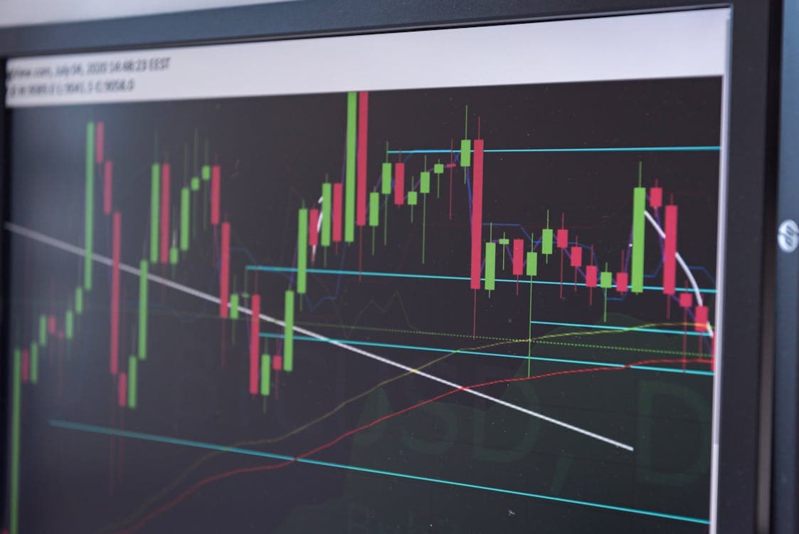 Où staker ses cryptos en 2026 : rendements réels et pièges à éviter