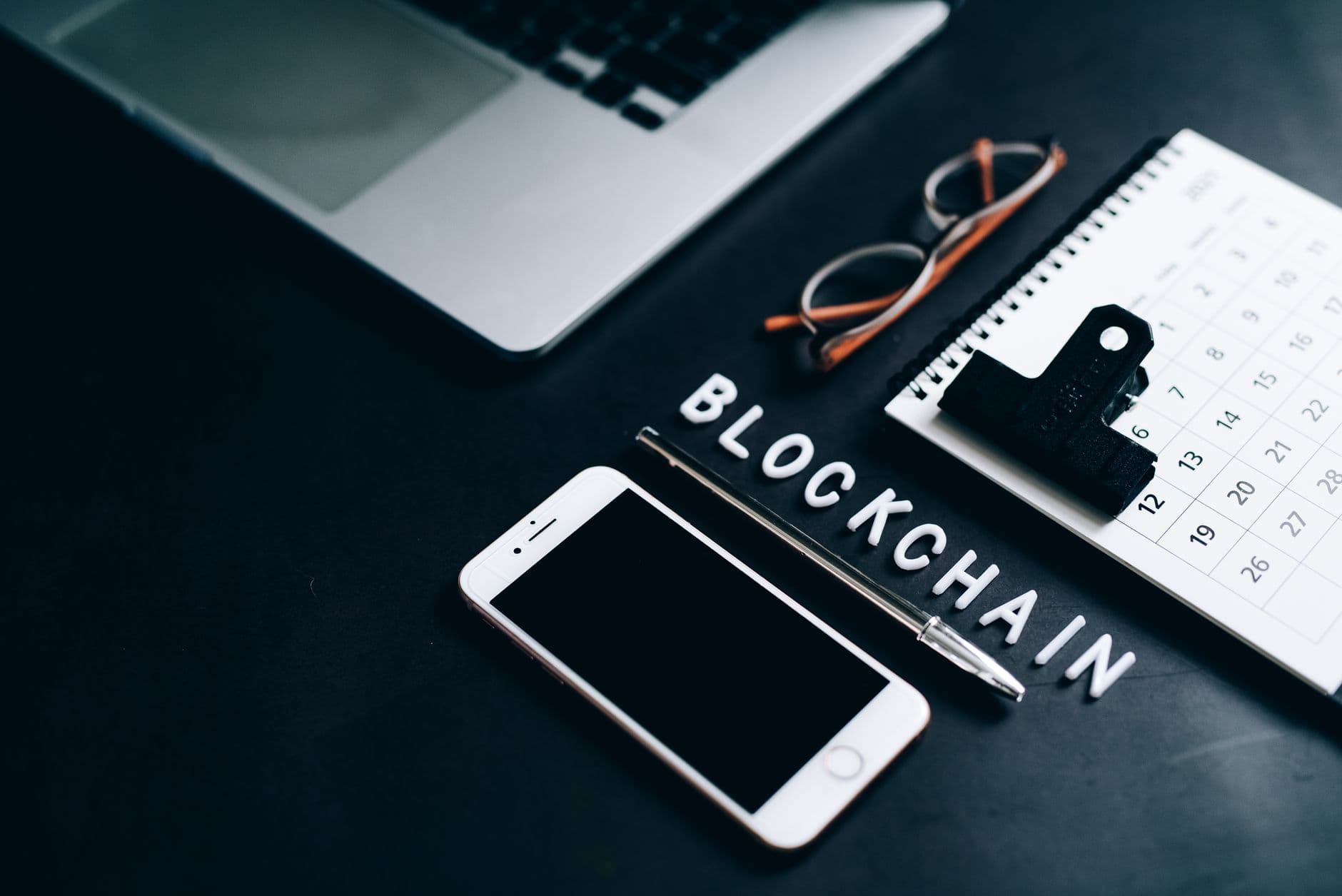 Internet Computer : la blockchain qui veut remplacer le cloud avec des canisters